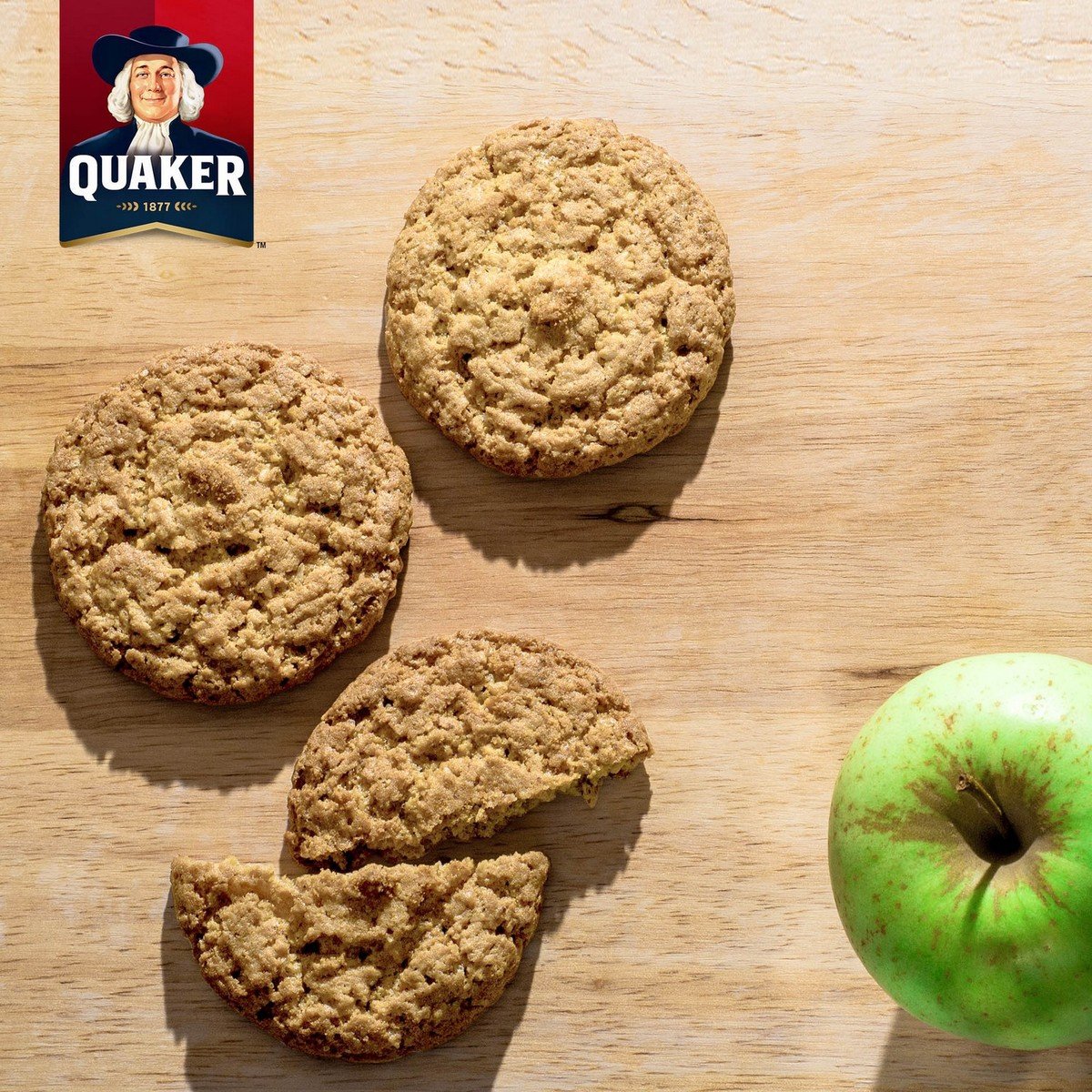 Quaker Apple Cinnamon Oat Cookies 12 x 9 g