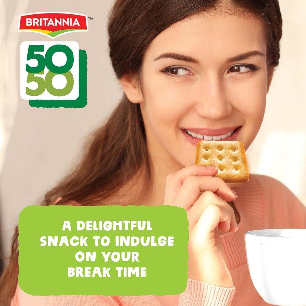 Britannia 50-50 Sweet & Salty Crackers 12 x 71 g