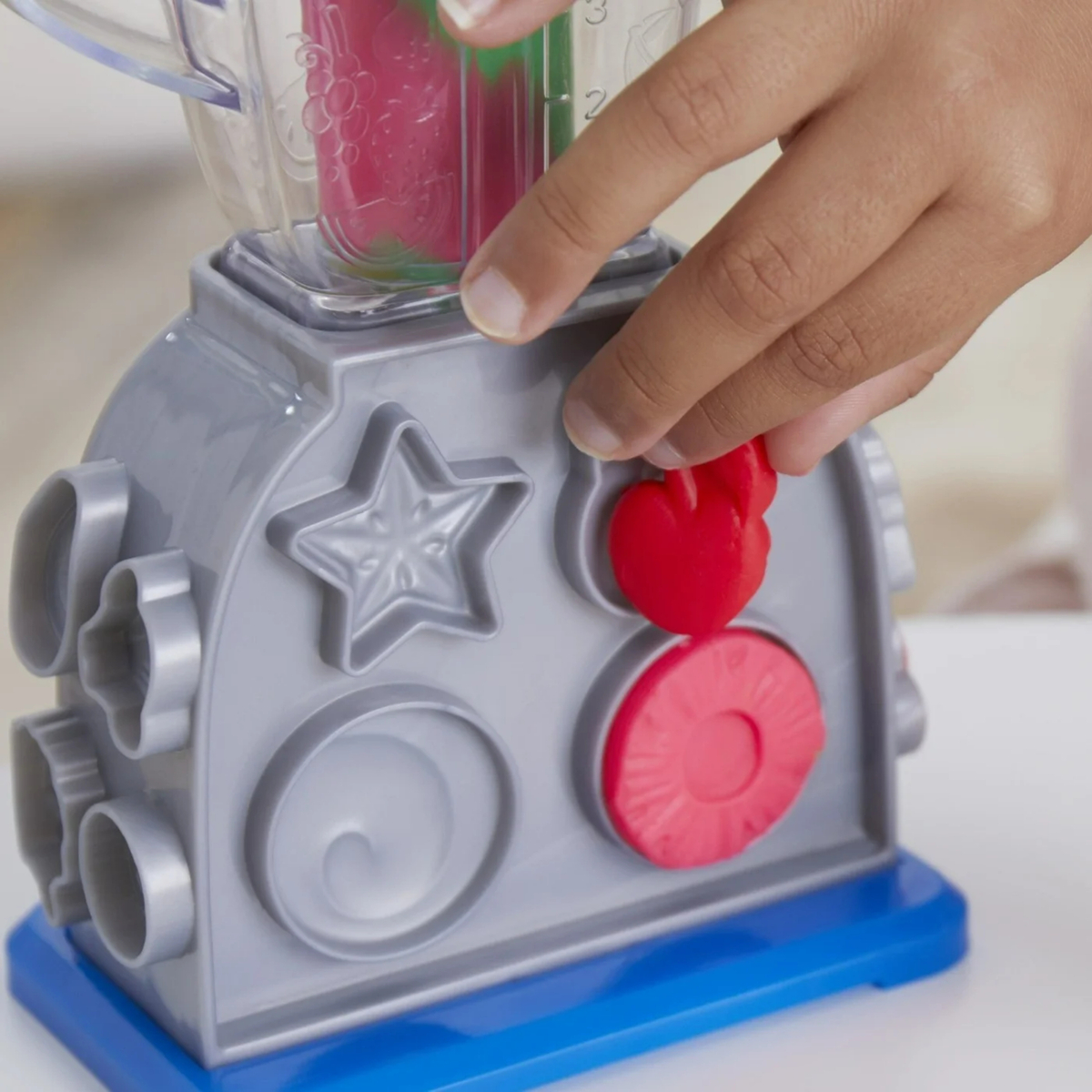 Play-Doh Swirlin Smoothies Toy Blender Playset, F9142