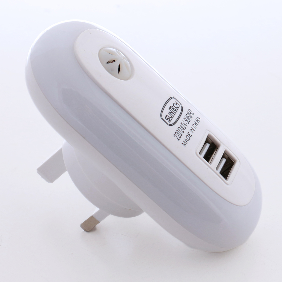 Suntec LED Night Light With USB Port, A94