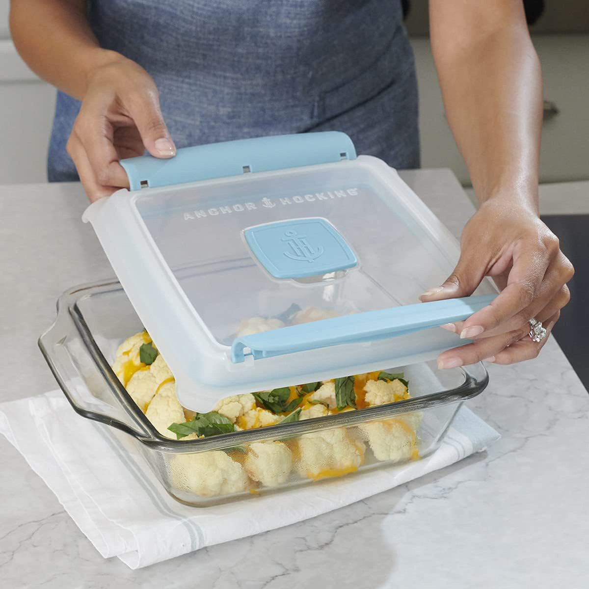 Anchor Hocking Rectangle Glass Baking Dish with TrueLock Locking Lid, 3L, 14016