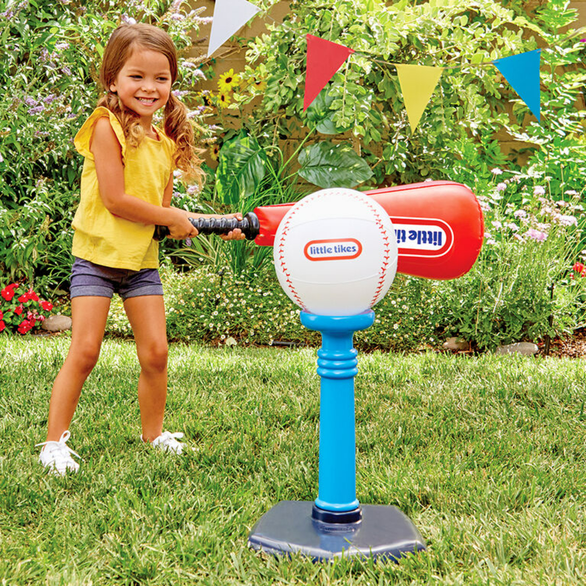 Little Tikes Totally Huge Sports T-Ball Set with Oversized Inflatable Baseball, LIT-659904