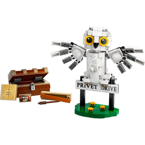 Lego Harry Potter Hedwig at 4 Privet Drive Set, 76425