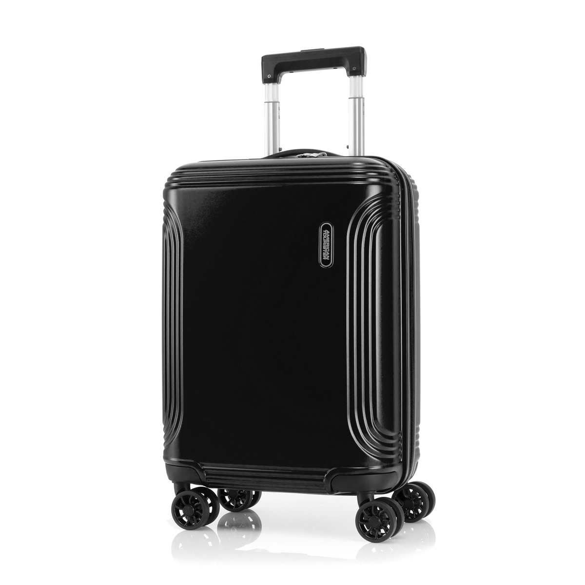 american tourister logan 79cm price