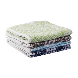 Modern Threads Bath Towel Jacquard 70 x 140 cm Trefoil Assorted